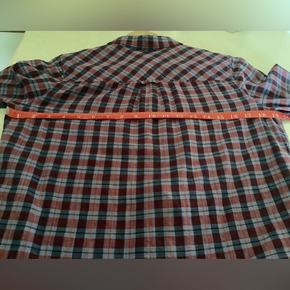 J.Crew classic Boy shirt in crinkle cotton plaid. Size 6P. - Picture 8 of 10